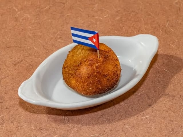 Papa Rellena – Half Tray.